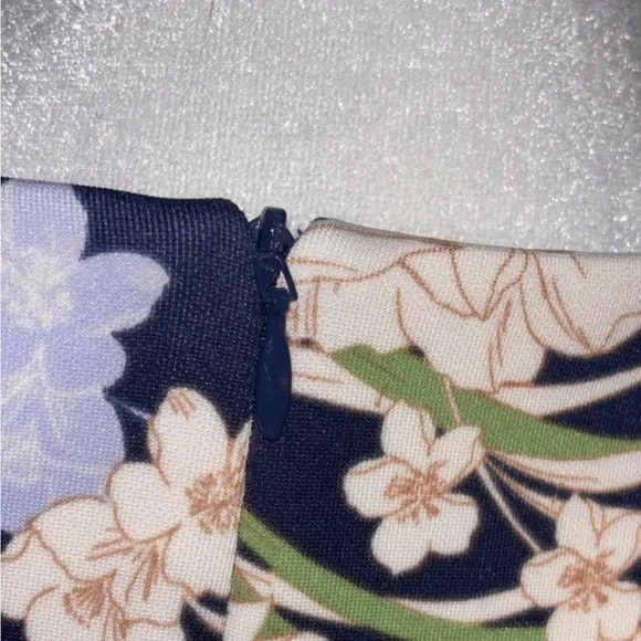 Vince Camuto Navy Floral Midi Dress - Picture 8 of 9